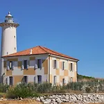 Recently Built Flat With Pool And Balcony Bibione