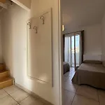 Διαμέρισμα Recently Built Flat With Pool And Balcony *