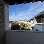 Recently Built Flat With Pool And Balcony Μπιμπιόνε