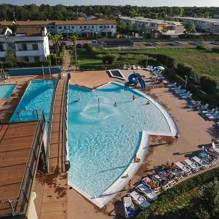 Apartmán Recently Built Flat With Pool And Balcony Bibione