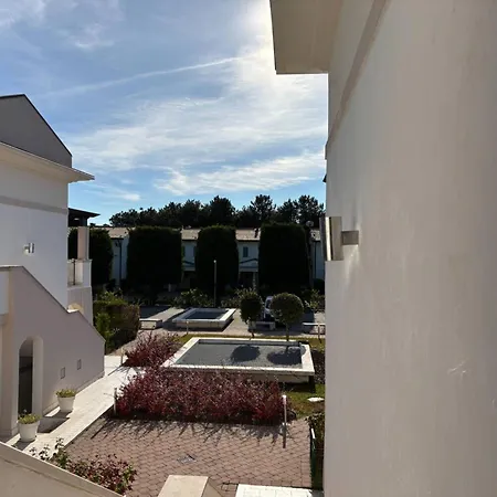 Apartmán Recently Built Flat With Pool And Balcony Bibione