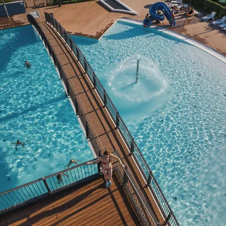 Apartament Recently Built Flat With Pool And Balcony *
