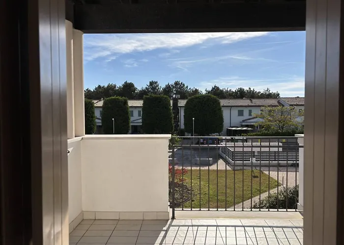 Recently Built Flat With Pool And Balcony Apartmán Bibione